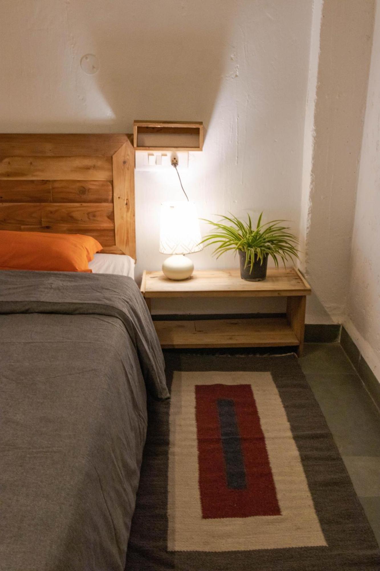 J House Near Bhikaji Hostel Ню Делхи Екстериор снимка